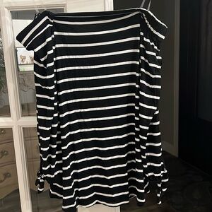 Off The Shoulder Top Size L